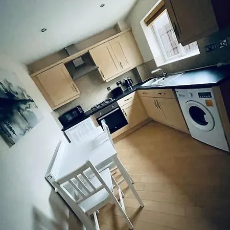 بيت للعطل Detached House In Morley, Leeds *